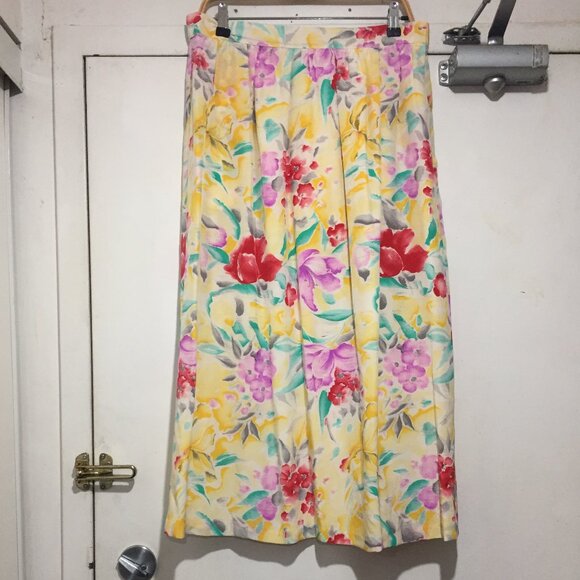VINTAGE FLORAL PRINT SILK SKIRTS SIZE 14 - Picture 2 of 8